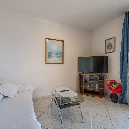 Apartment Bubi *