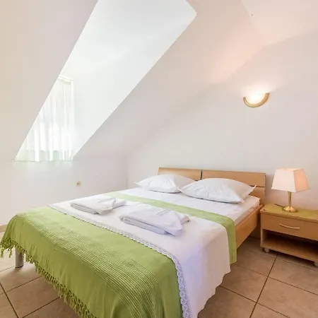 Bubi Apartment *