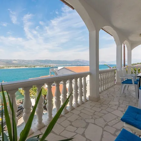 아파트 Bubi 트로기르