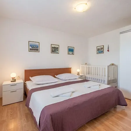 Bubi Trogir