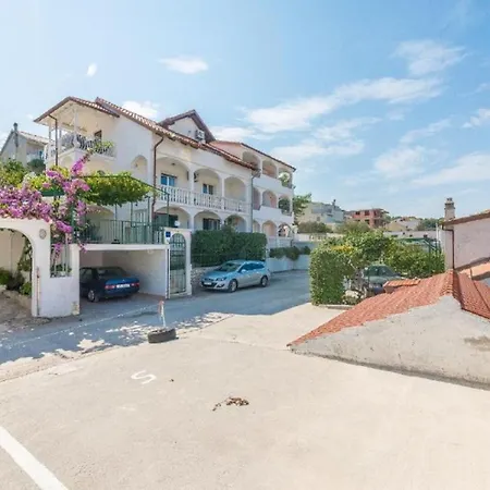 Bubi トロギール